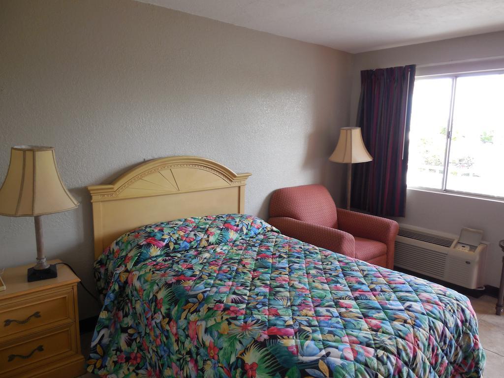 Budget Inn Punta Gorda Room photo